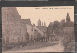 25 - VAIVRE - Avenue De L' Eglise - Militaires Sortant De La Messe - Andere & Zonder Classificatie