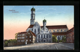 AK Augsburg, Auf Dem Vorplatz Zur Ulrichskirche  - Augsburg