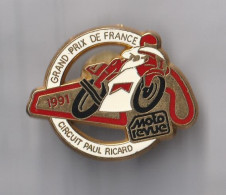 PIN'S THEME MOTO  GRAND PRIX DE FRANCE 1991  CIRCUIT PAUL RICARD  MOTO REVUE - Motorfietsen
