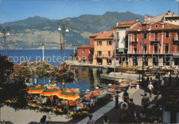 72483751 Malcesine Lago Di Garda Il Porticciolo Hafen Strassencafe Malcesine - Otros & Sin Clasificación