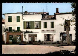 31 - CADOURS - PLACE DES HALLES - Altri & Non Classificati