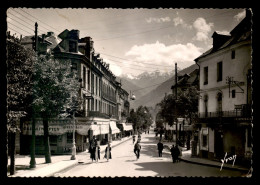 31 - LUCHON - ALLEES D'ETIGNY, AU FOND, VENASQUE - Luchon