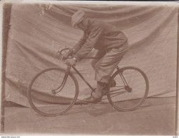 CYCLISTE NOMME - Wielrennen