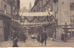 HAUTE LOIRE FETES JUBILAIRES DU PUY 1921 RUE DU PORTAIL D AVIGNON CARTE PHOTO - Places