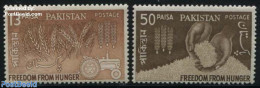 Pakistan 1963 Freedom From Hunger 2v, Mint NH, Health - Various - Food & Drink - Freedom From Hunger 1963 - Agriculture - Alimentation
