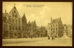 983 - BELGIQUE - BRUGES - Place Van Eyck - Brugge