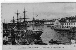 Brest Port Militaire - Brest