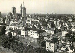 En Avion Au Dessus De COUTANCES . Sous Préfecture Et Palais De Justice - Coutances