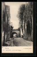 CPA Mayenne, La Rue Des Pescheries  - Mayenne