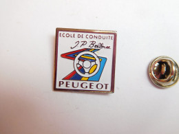 Beau Pin's , Auto Peugeot  , Ecole De Conduite J.P. Beltoise , Signé Logo Starpin's - Peugeot