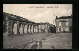 CPA Lezay, Les Halles  - Other & Unclassified