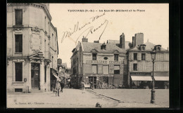 CPA Thouars, La Rue St-Médard Et La Place  - Thouars