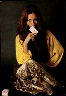 CPA Schauspielerin Und Sängerin Daliah Lavi, Portrait, Spielkarten - Actores