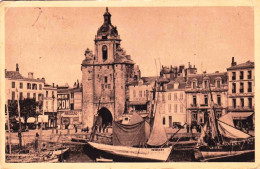 17 - Charente Maritime -  LA ROCHELLE -  La Tour De La Grosse Horloge - La Rochelle