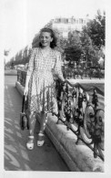 Photographie Vintage Photo Snapshot Mode Fashion élégance Chic Paris République - Autres & Non Classés