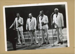 LE GROUPE DE CHANTEURS THE GOLDEN GATE QUARTET  NEGRO SPIRITUAL  1980 - Personnes Identifiées