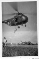 Photographie Vintage Photo Snapshot Aviation Hélicoptère Sinorsky - Luftfahrt