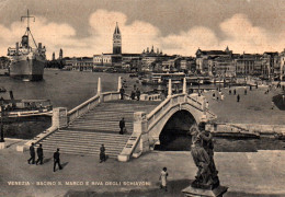 CPSM - VENEZIA - Bassin De St.Marc Et Rive Schiavoni (paquebot) … Edition ? - Venezia (Venice)