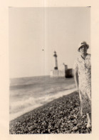 Photographie Vintage Photo Snapshot Le Tréport Phare Lighthouse - Places