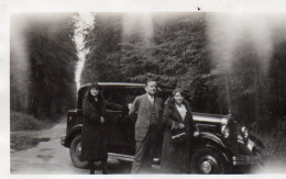 Photographie Vintage Photo Snapshot Automobile Voiture Car Auto Femme Mode - Coches