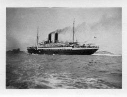 Photographie Vintage Photo Snapshot Paquebot Transatlantique Bateau Ship - Bateaux