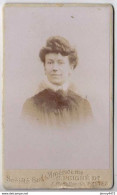 CARTE CDV - Portrait D'une Femme à Identifier - Tirage Aluminé 19 ème - Taille 63 X 104 - Edit. C. Peigné Dr Nantes - Alte (vor 1900)