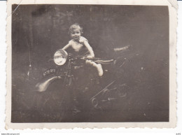 PHOTOGRAPHIE YVELINES HOUDAN ENFANT SUR MOTO - Cars