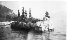 Photographie Vintage Photo Snapshot Pin-up Maillot Bain Bikini Sex0île  - Anonymous Persons