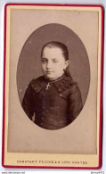 CARTE CDV - Portrait D'une Jeune Fille à Identifier - Tirage Aluminé 19ème  Taille 63 X 104  Edit Constant Peigné Nantes - Anciennes (Av. 1900)