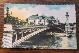 Carte Postale Ancienne Colorisée Paris Pont Alexandre III Et Le Grand Palais - Ohne Zuordnung