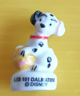 Fève  Disney  - Le Retour Des 101 Dalmatiens - Dalmatien Pattes Sur La Balle Ballon - Disney