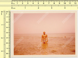 REAL PHOTO Anciene - Shirtless Trunks Man On Beach, Homme Nu Sur Plage Old ORIGINAL - Anonieme Personen