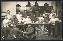 Foto-AK Soldaten Der Reserve Beim Kartenspiel, 1912  - Spielkarten