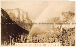 R105034 Rainbow Over Yosemite Valley - Monde