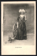 CPA Costume Segréen, Junge Femme En Costume Typique Avec Spinnrad Et Spindel  - Unclassified