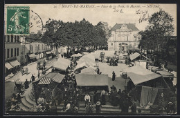 CPA Mont-de-Marsan, Place De La Poste, Le Marché  - Mont De Marsan