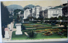 MENTON CPA Années 1910-20 Le Jardn Public Et Casino - Nice, Monaco, Bordighera TBE - Menton