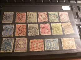 Lot De 17 Timbres Des Pays-Bas. - Verzamelingen