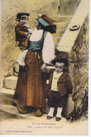 FAMILLE OSSALOISE ( Femme Et Ses Rnfants )Phototypie Labouche Frères - LF N° 165 - Other & Unclassified