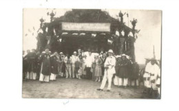 VIETNAM , INDOCHINE : LE 31 OCTOBRE 1931 VISITE DU MINISTRE DES COLONIES , ATTENTE AU PONT , HUE ? , HANOÏ ? , SAIGON ? - Asie