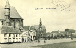 Belgique - Flandre Orientale - Oudenaarde - Audenarde - Grand'Place - Oudenaarde