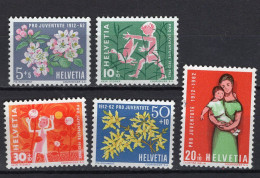 T3742 - SUISSE SWITZERLAND Yv N°700/04 ** Pro Juventute - Unused Stamps