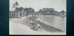 06 , Antibes , Groupe De Militaires Devant Le Fort Carré Début 1900 - Otros & Sin Clasificación