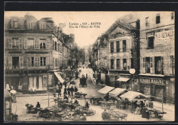 CPA Brive, Rue De L`Hôtel-de-Ville, Vue De La Rue  - Autres & Non Classés