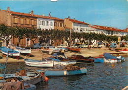 Photo Cpsm Cpm 83 SAINT-RAPHAEL. Barques De Pêcheur Au Port - Saint-Raphaël