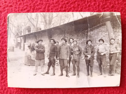 GROUPE MILITAIRES CHASSEURS ALPINS CARTE PHOTO - Other & Unclassified