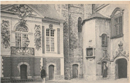 ABBEVILLE  Cour De L'Hôtel De Ville - Abbeville