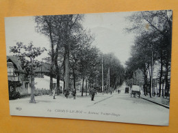 CHOISY Le ROI -- Avenue Victor-Hugo - ANIMATION - Café " Au  Petit Chalet " - Choisy Le Roi