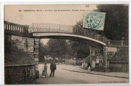 VERNEUIL LE PONT DES PROMENADES FAUSSE PORTE  ANIMEE - Verneuil-sur-Avre