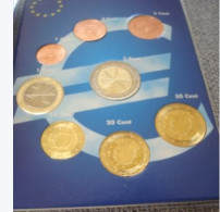Ce Set EURO Malte 2008 - Tous Frappés D'un F ( DONC Par La Monnaie De Paris) Dans L'étoile à 30 Minutes - Malta
